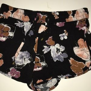 Black floral flowy shorts